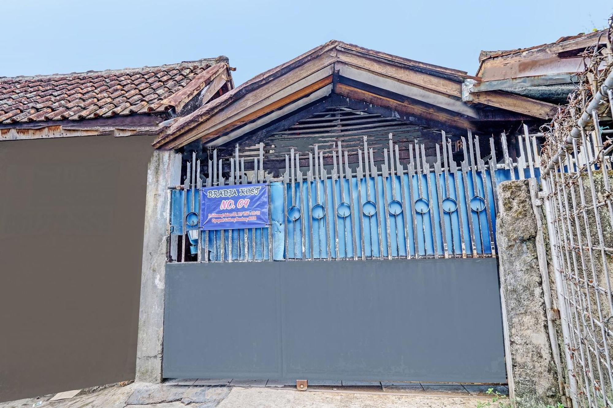 Hotel Oyo Life 92709 Kost Teras Cikapundung Syariah Bandung Exteriér fotografie